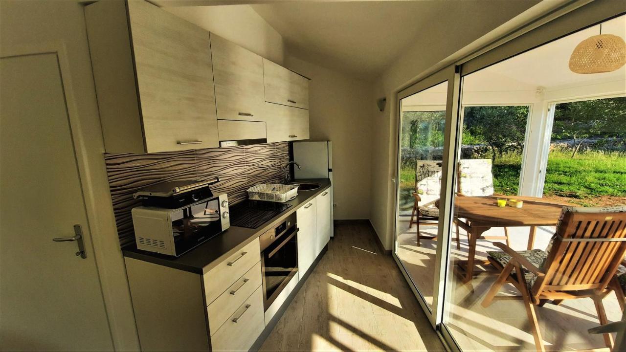 Holiday House Vela Vrta Sveti Ivan Dobrinjski Екстериор снимка